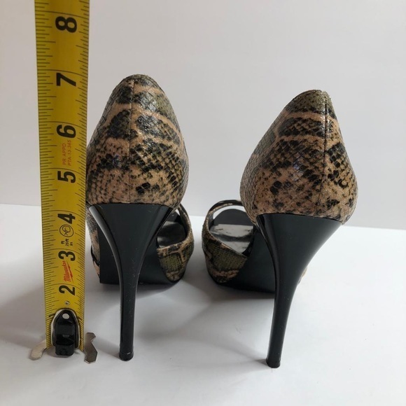 Guess Heels Animal Print Platform Shoes #7.5 - Picture 7 of 11